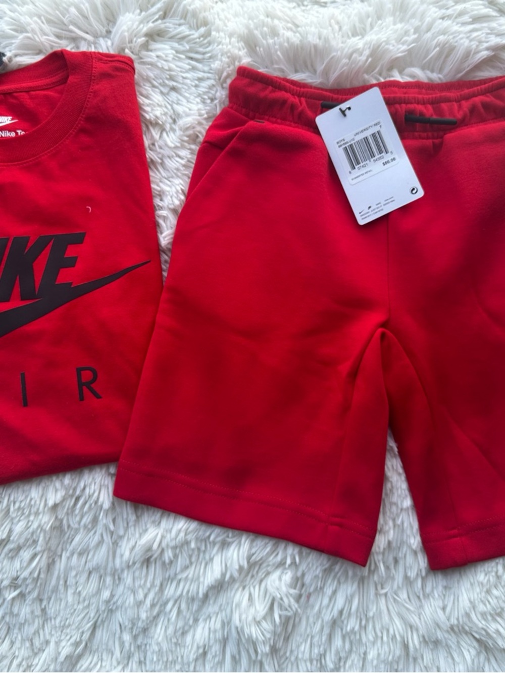 Nike Tech Pack Shorts Red Cotton Nike tee - Athletic Everyday Wear size Large